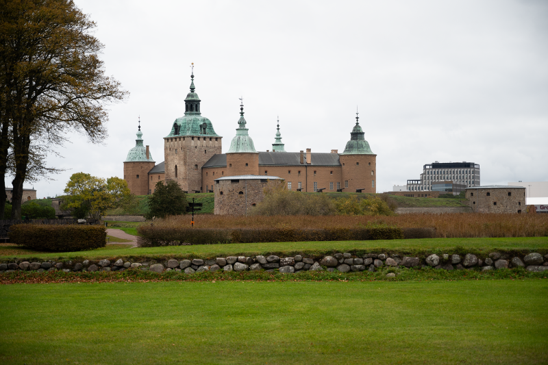 En bild på slottet nära Kalmarsundsparken.