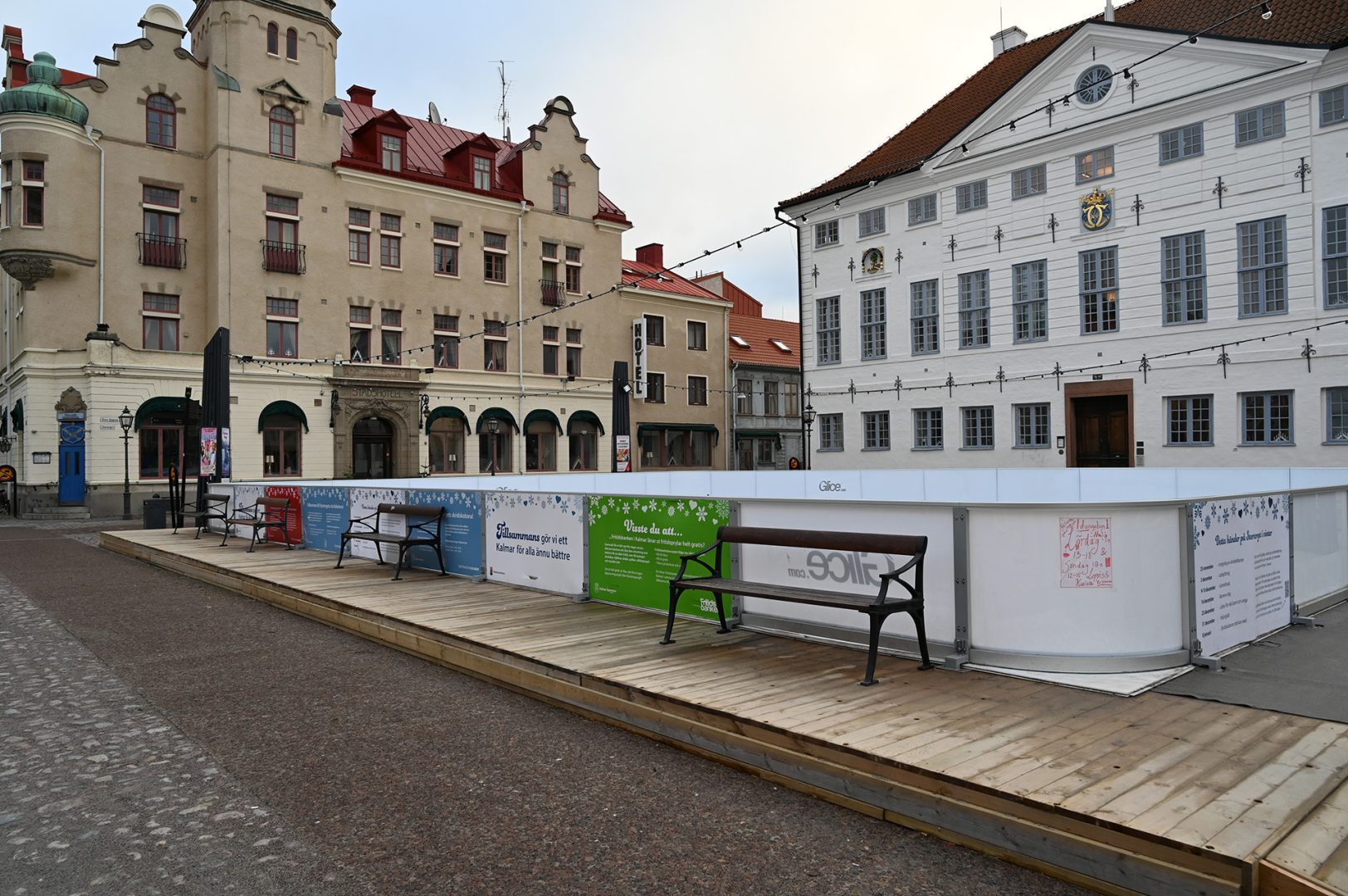 En skridskobana på Stortorget i Kalmar City.
