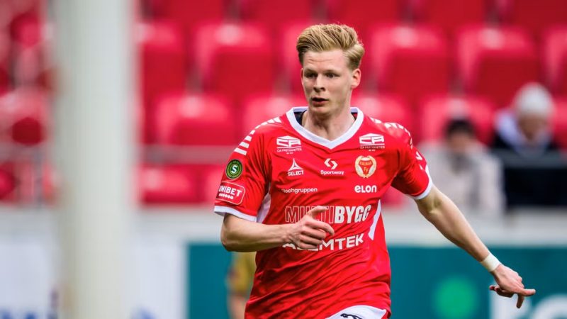 Pressbild av Malcom Stolt, anfallare i Kalmar FF